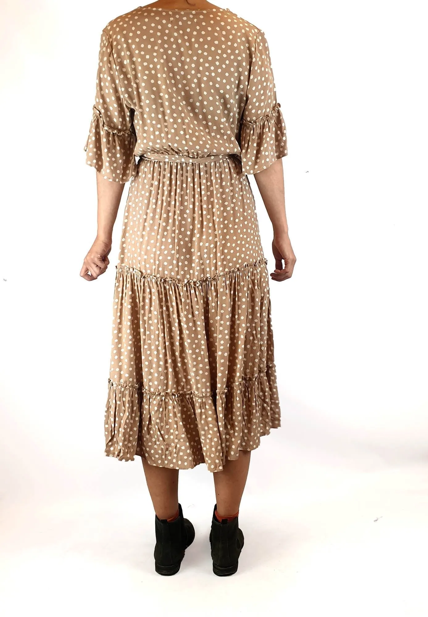 Petal   Pup beige and white print maxi dress size 6, best fits 6-8