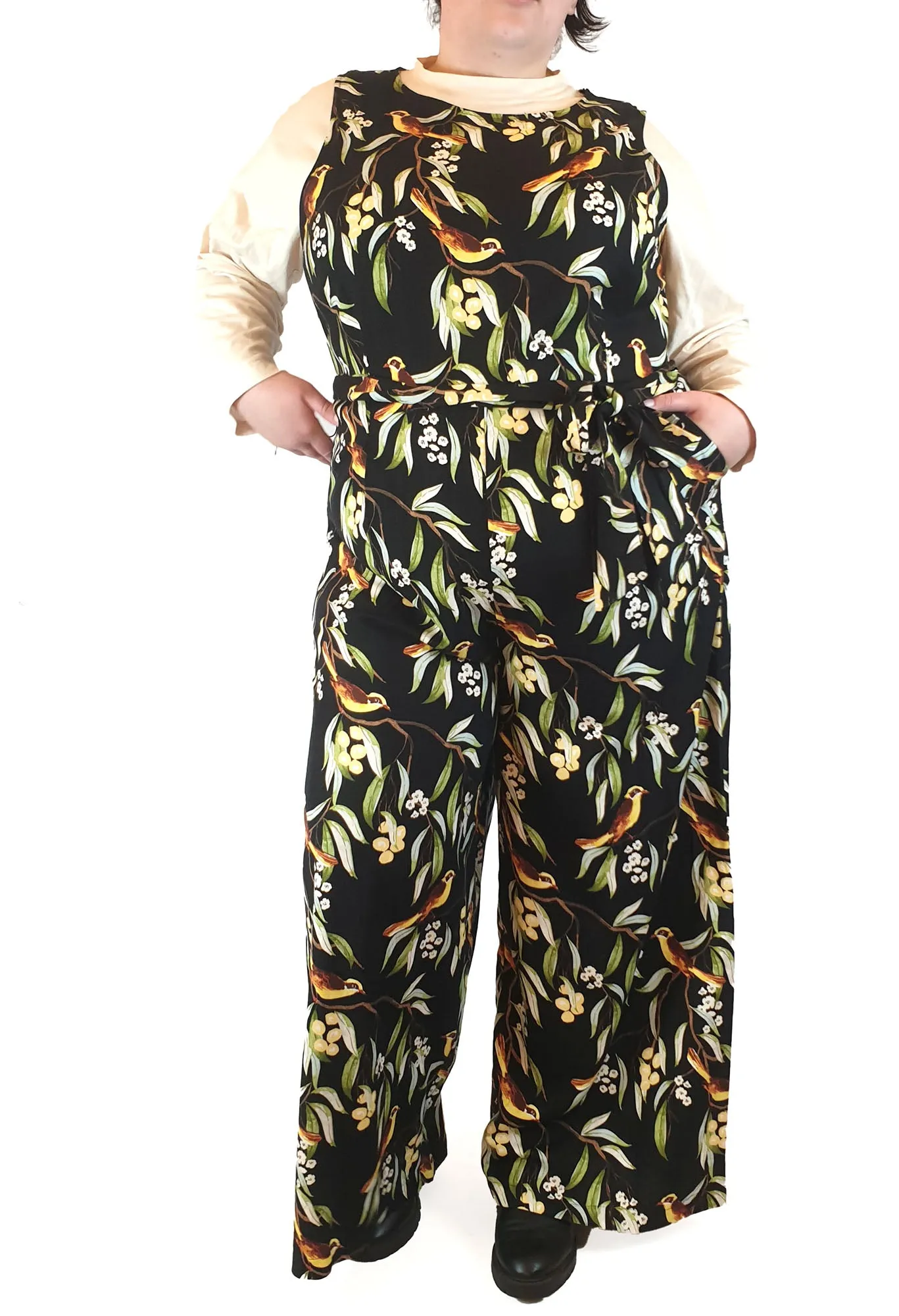 Princess Highway black floral print sleeveless jumpsuit size 20