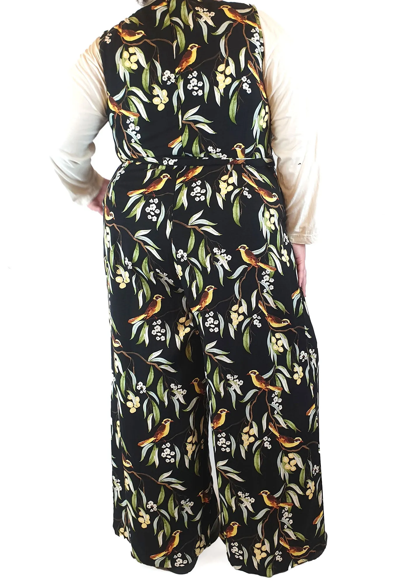 Princess Highway black floral print sleeveless jumpsuit size 20