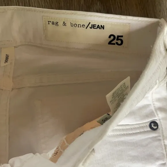 Rag &amp; Bone White Skinny Jeans Size 25