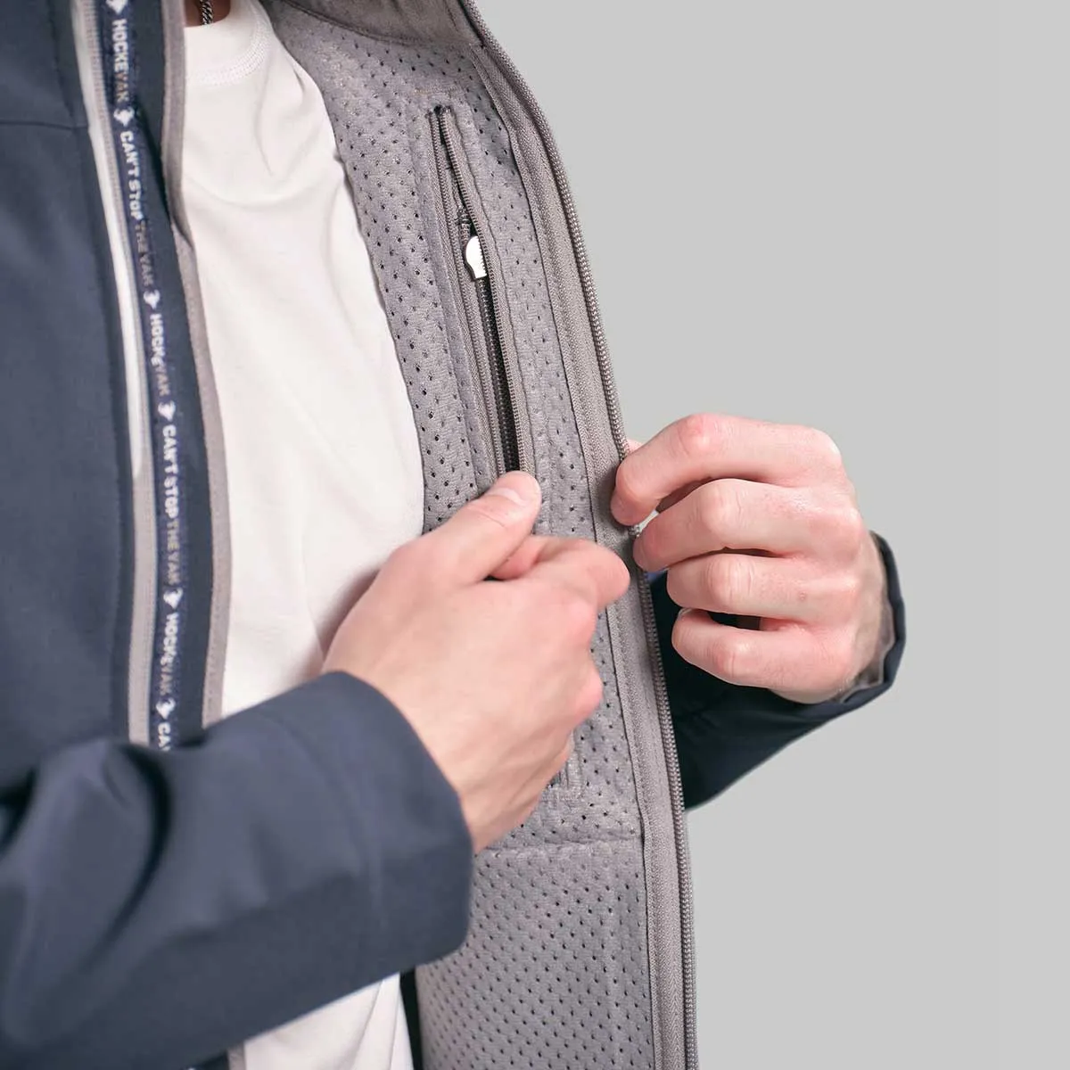 RINK SOFTSHELL JACKET