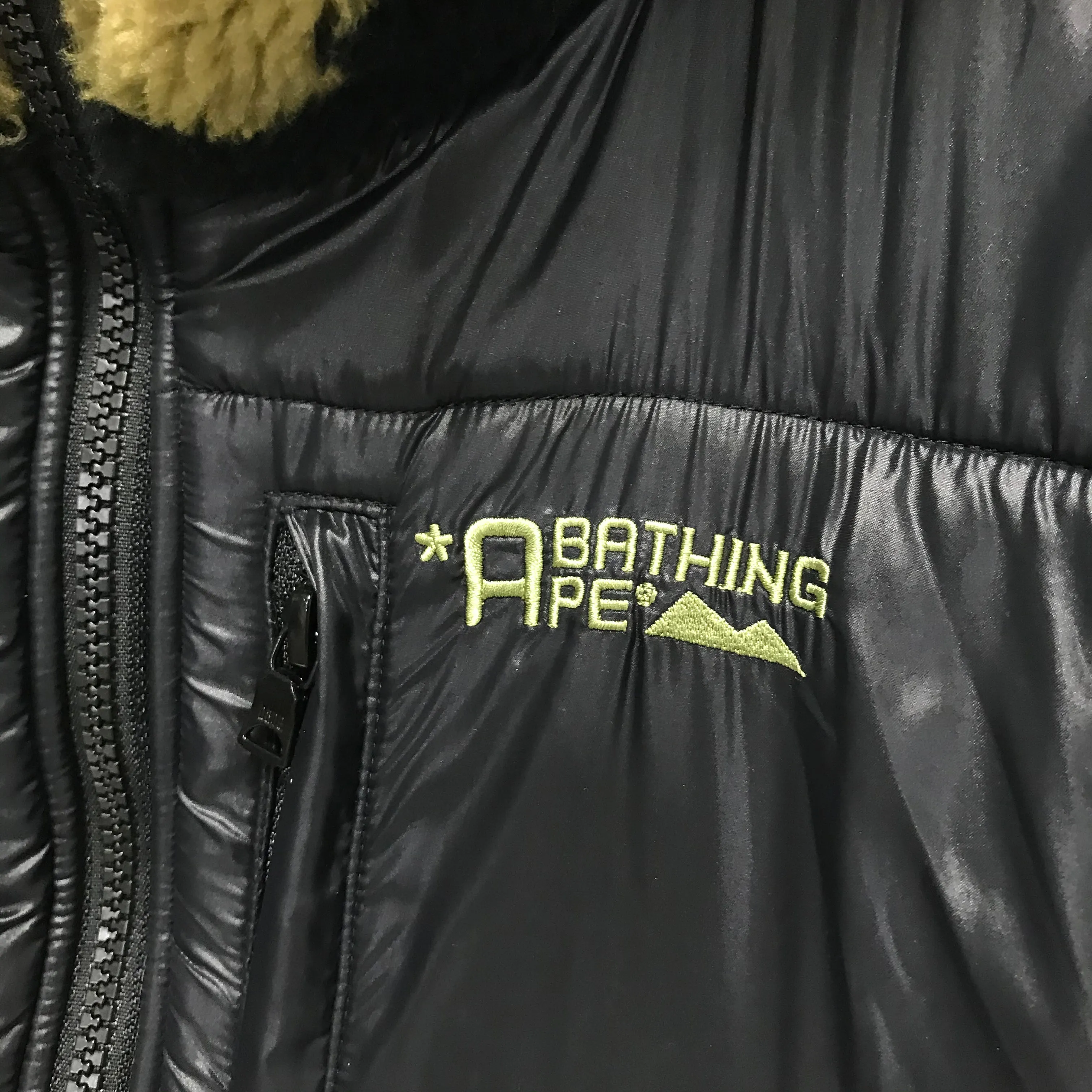 [S] A Bathing Ape Bape 1st Camo Boa Fleece Hooded Vest Green