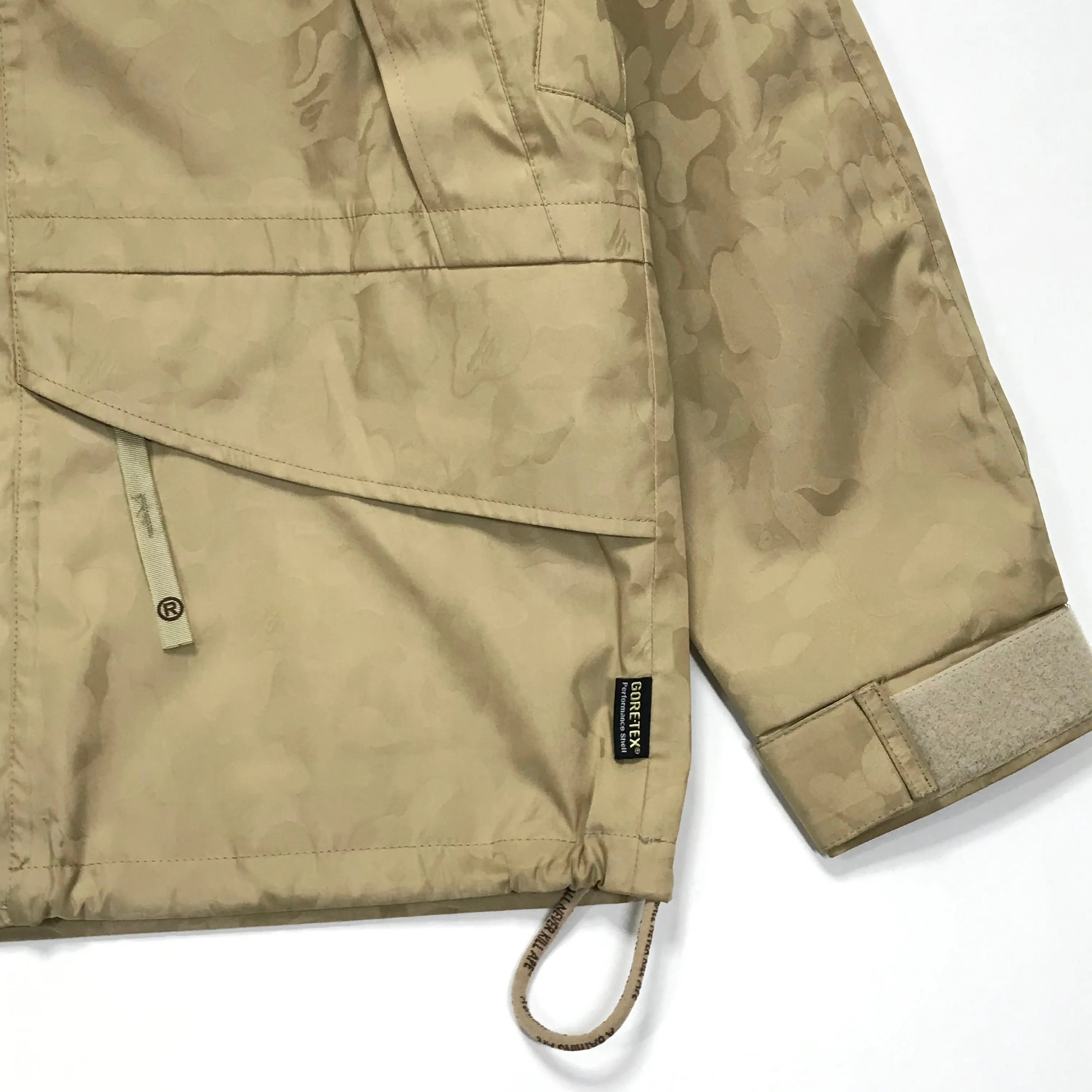 [S] A Bathing Ape Bape Gore Tex Jacquard Camo Snowboard Jacket Beige