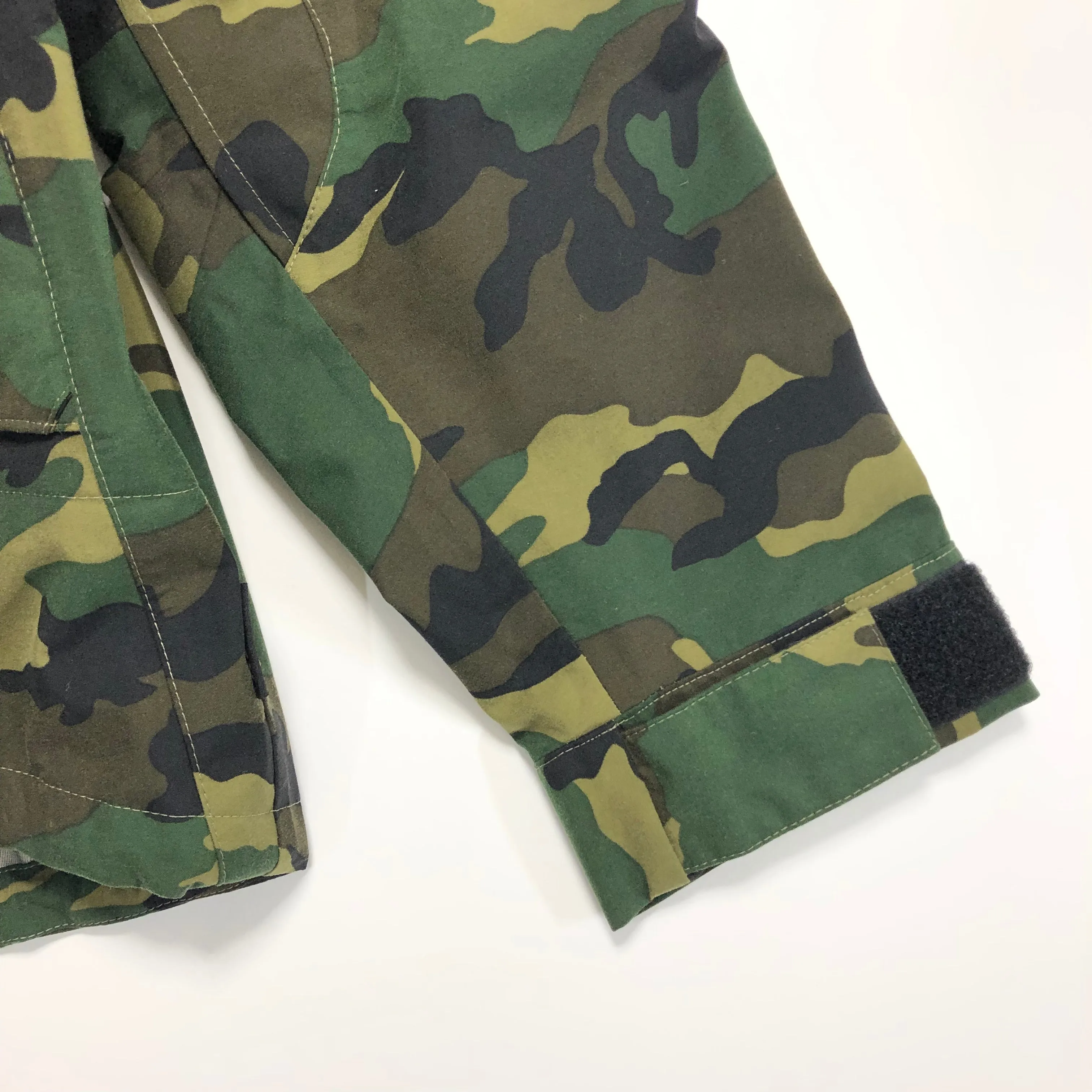 [S] A Bathing Ape Bape Gore Tex Woodland Camo Jacket