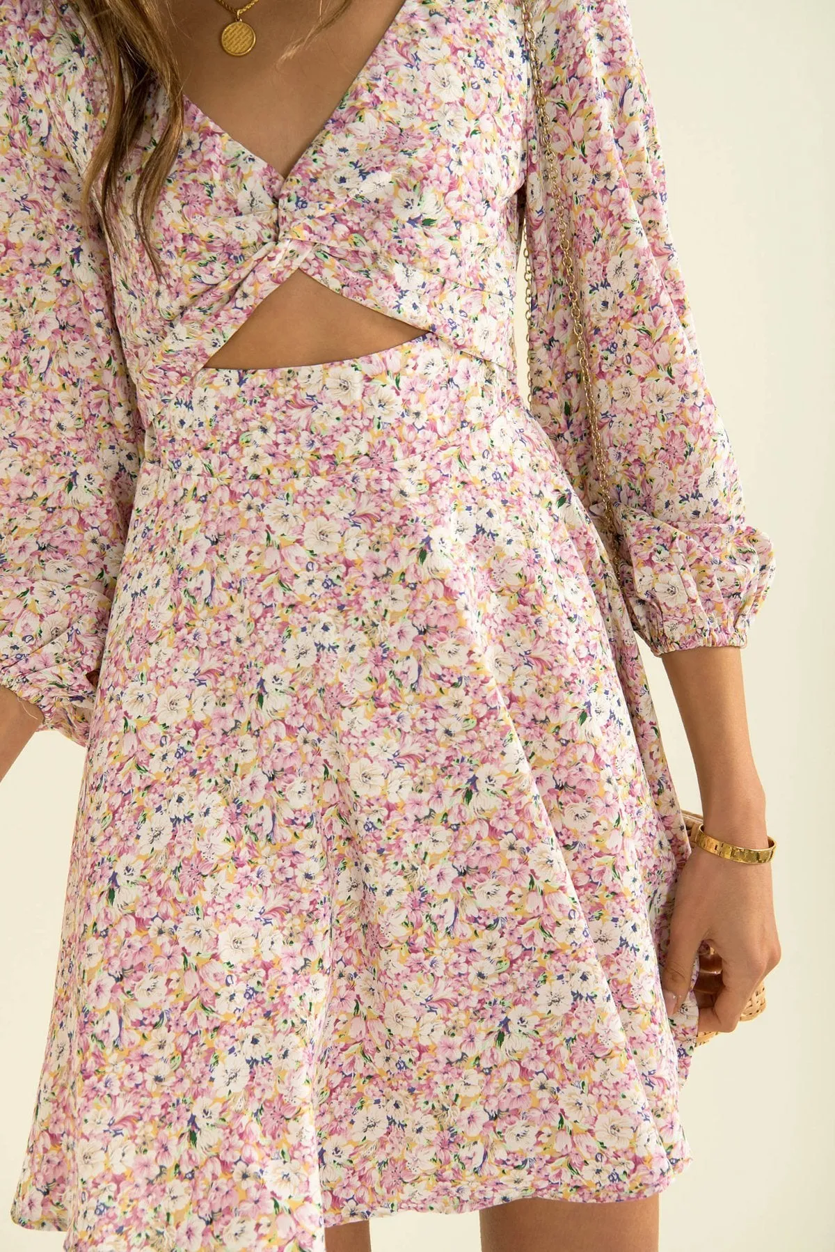 Sexy Causal Long Sleeves V Neck Short Dresses