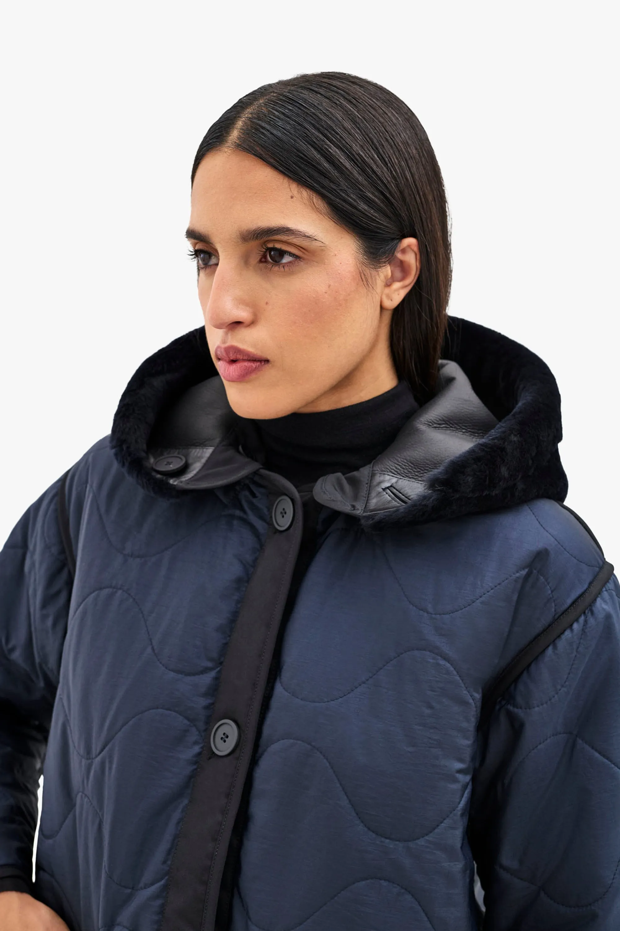 Shearling Close Fit Hood - Black / Midnight