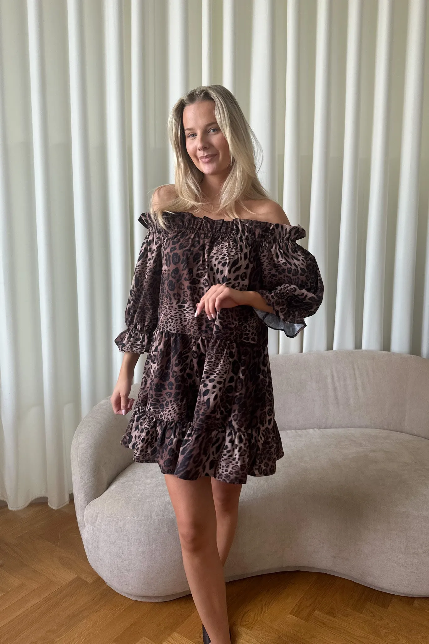 SigridIC Kjole - Leo Print