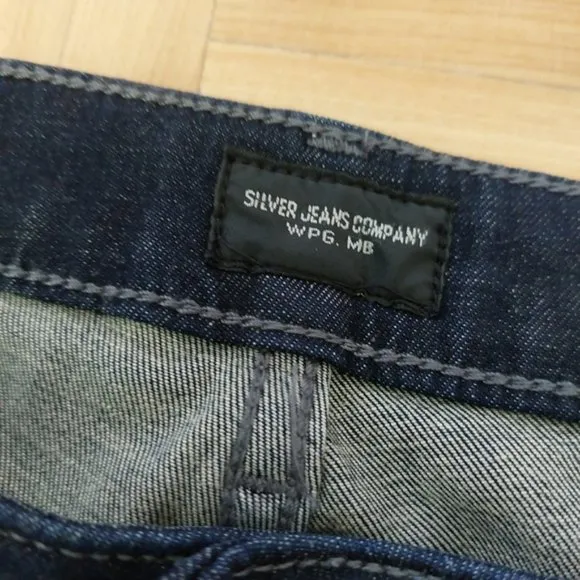 Silver jeans company banning skinny chop jeans nwt size 27