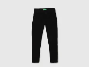 Solid Pattern Slim Fit Jeans