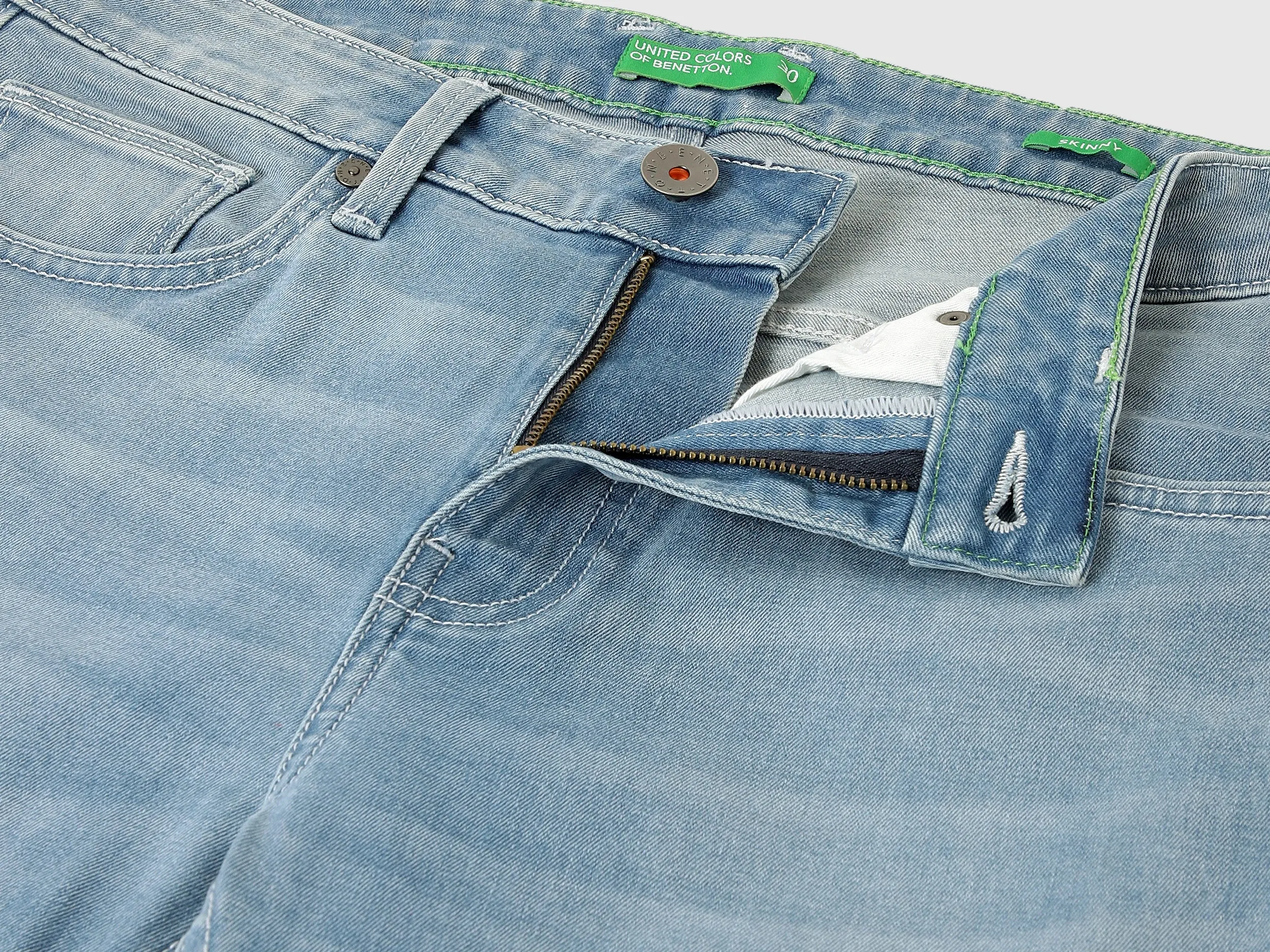 Solid Skinny Fit Jeans