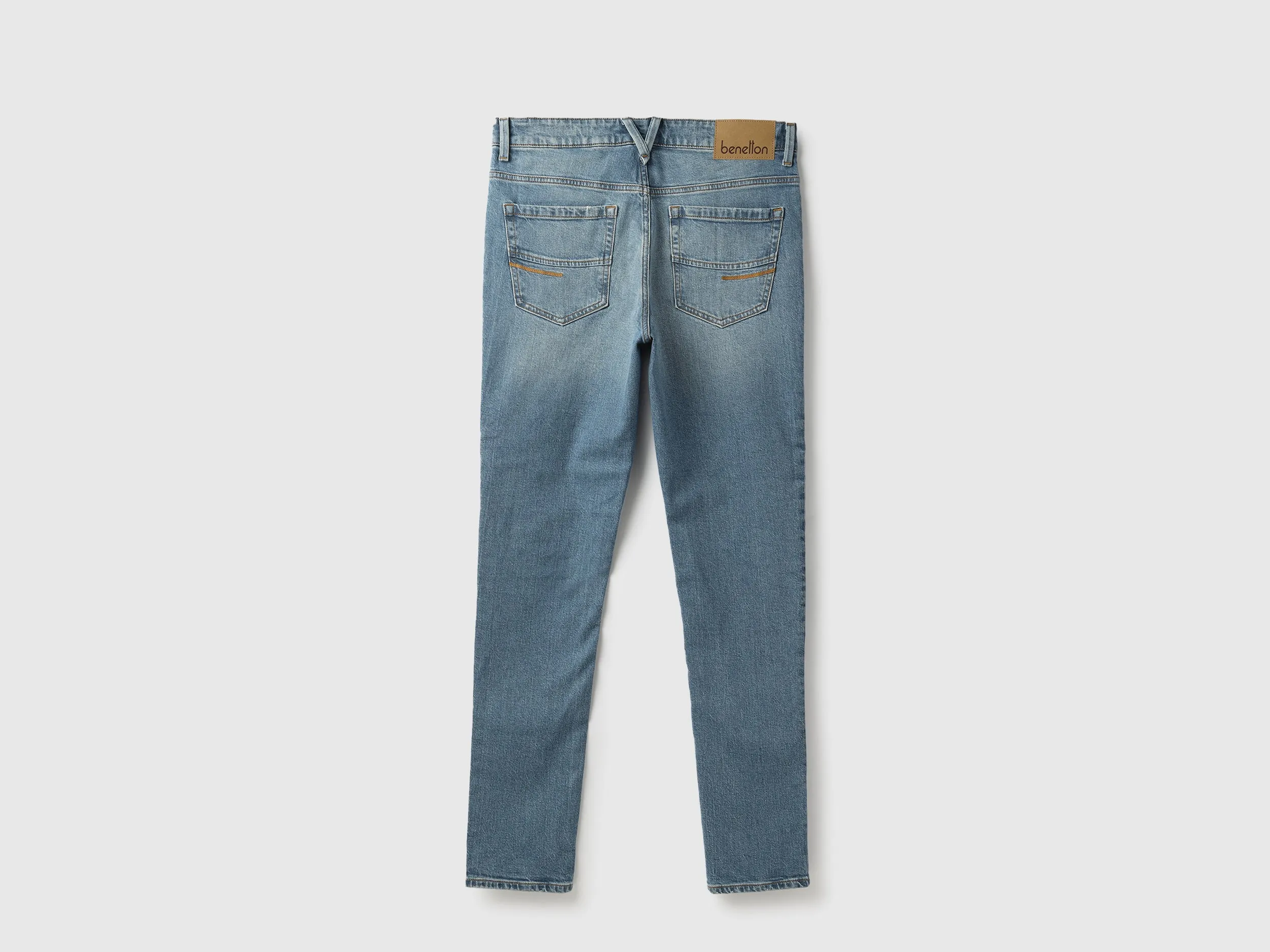 Solid Skinny Fit Light Wash Jeans