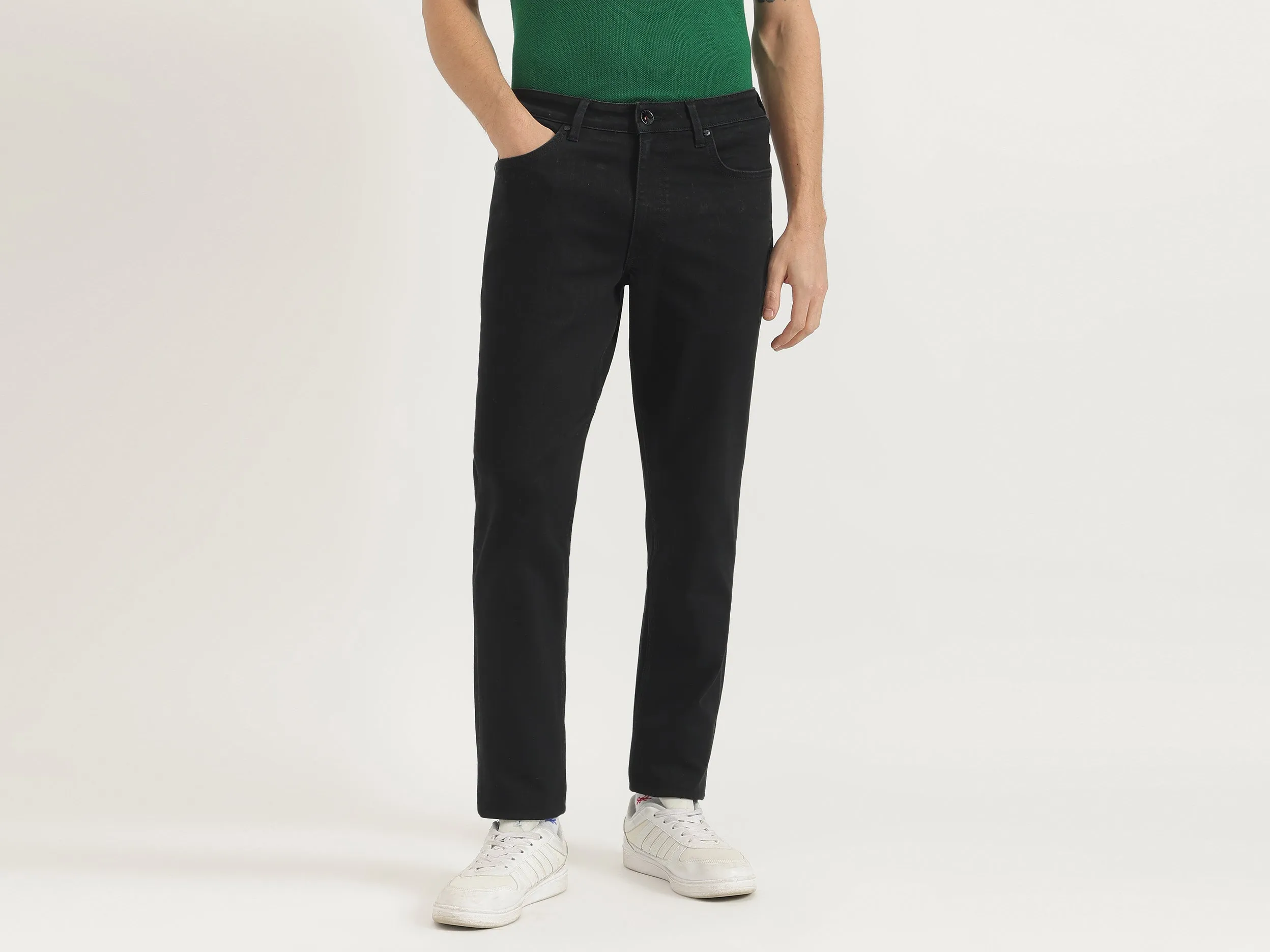 Solid Slim Fit Jeans