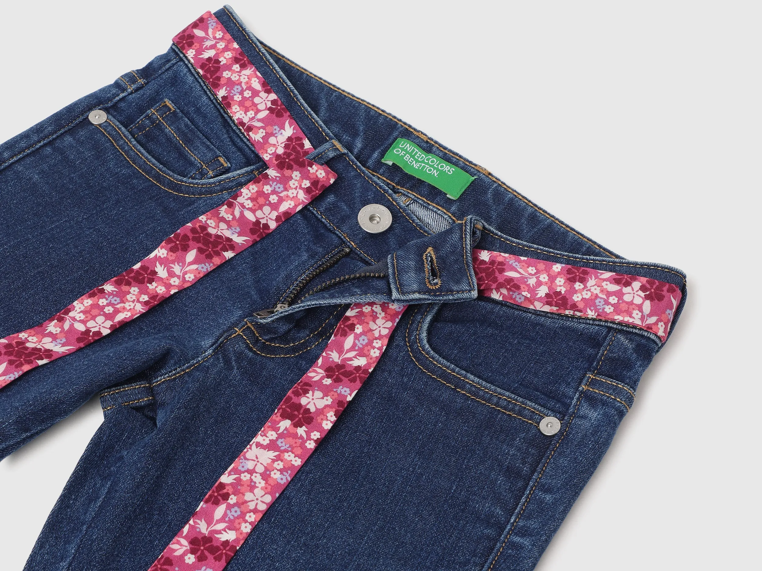 Solid Slim Fit Jeans