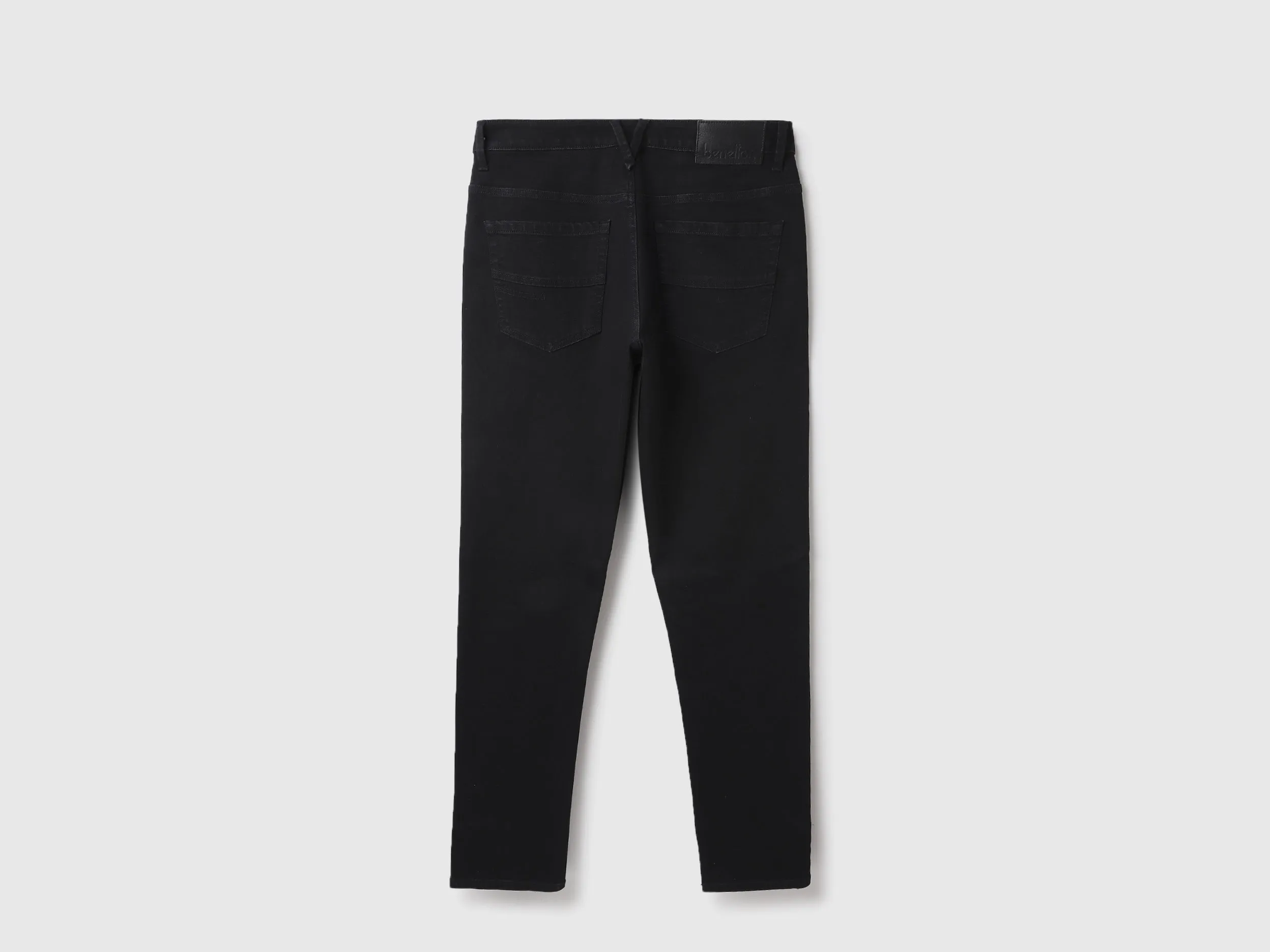 Solid Slim Fit Jeans