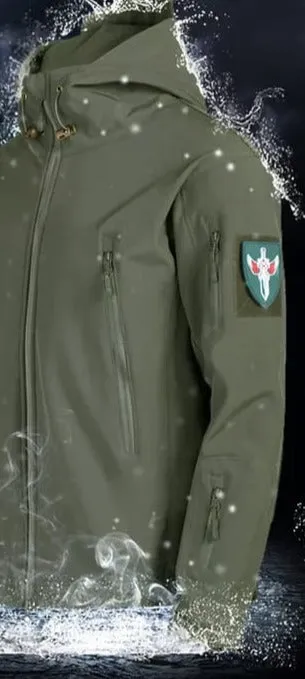 Taktisch und Technisch: Wasserdicht & Winddicht Herrenjacke