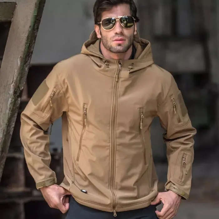 Taktisch und Technisch: Wasserdicht & Winddicht Herrenjacke