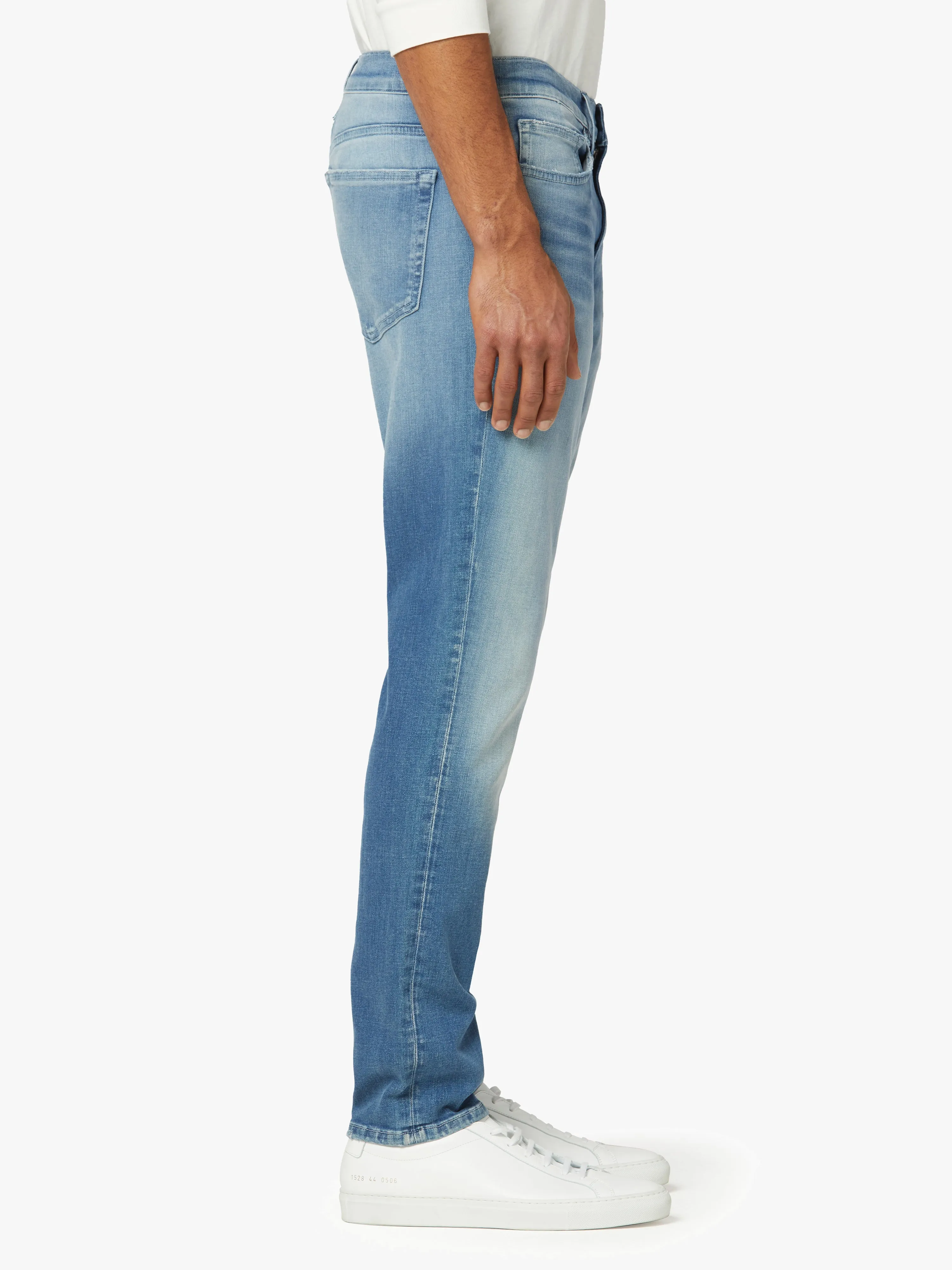 THE SLIM FIT