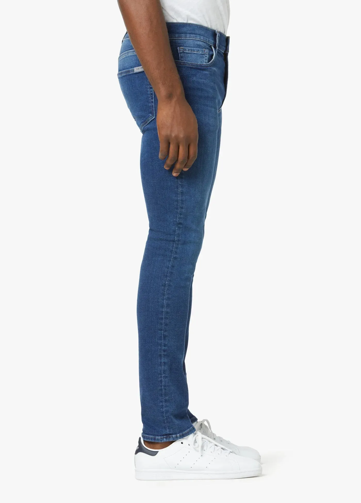THE SLIM FIT