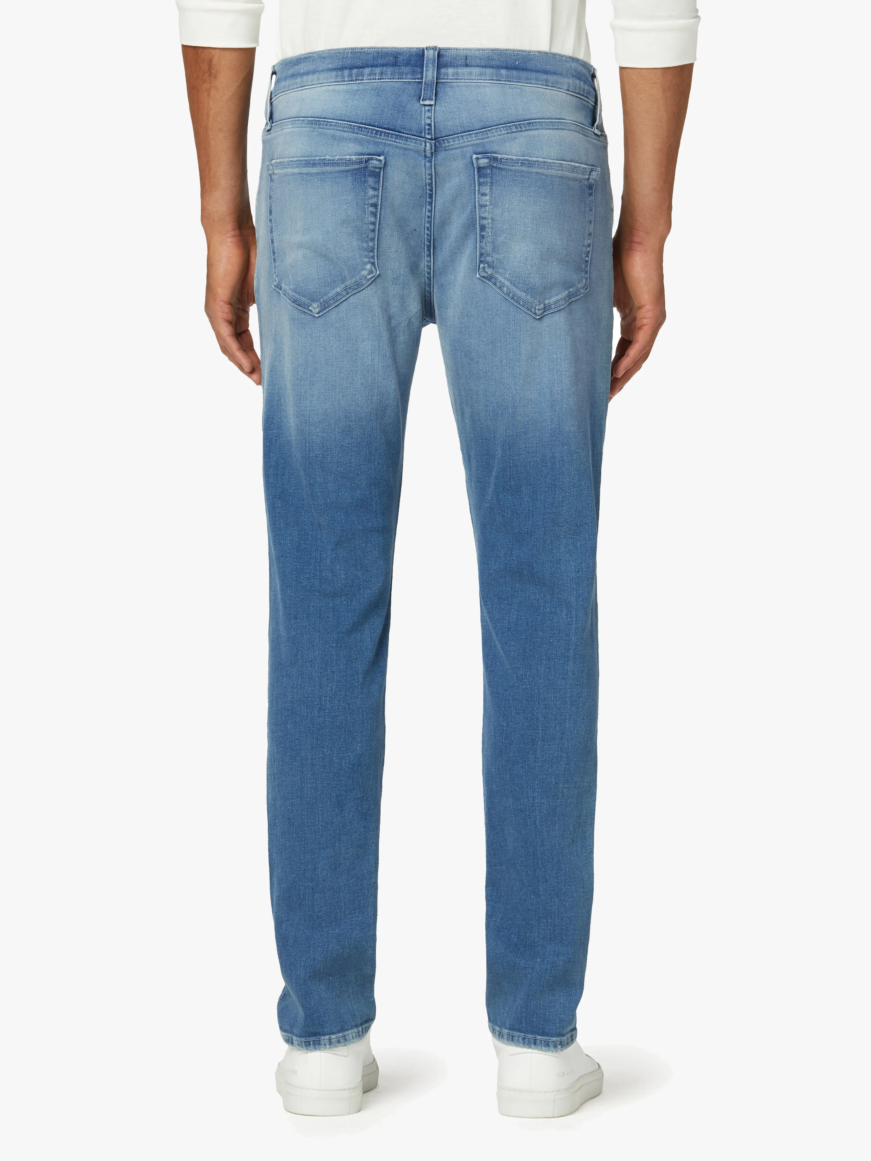 THE SLIM FIT