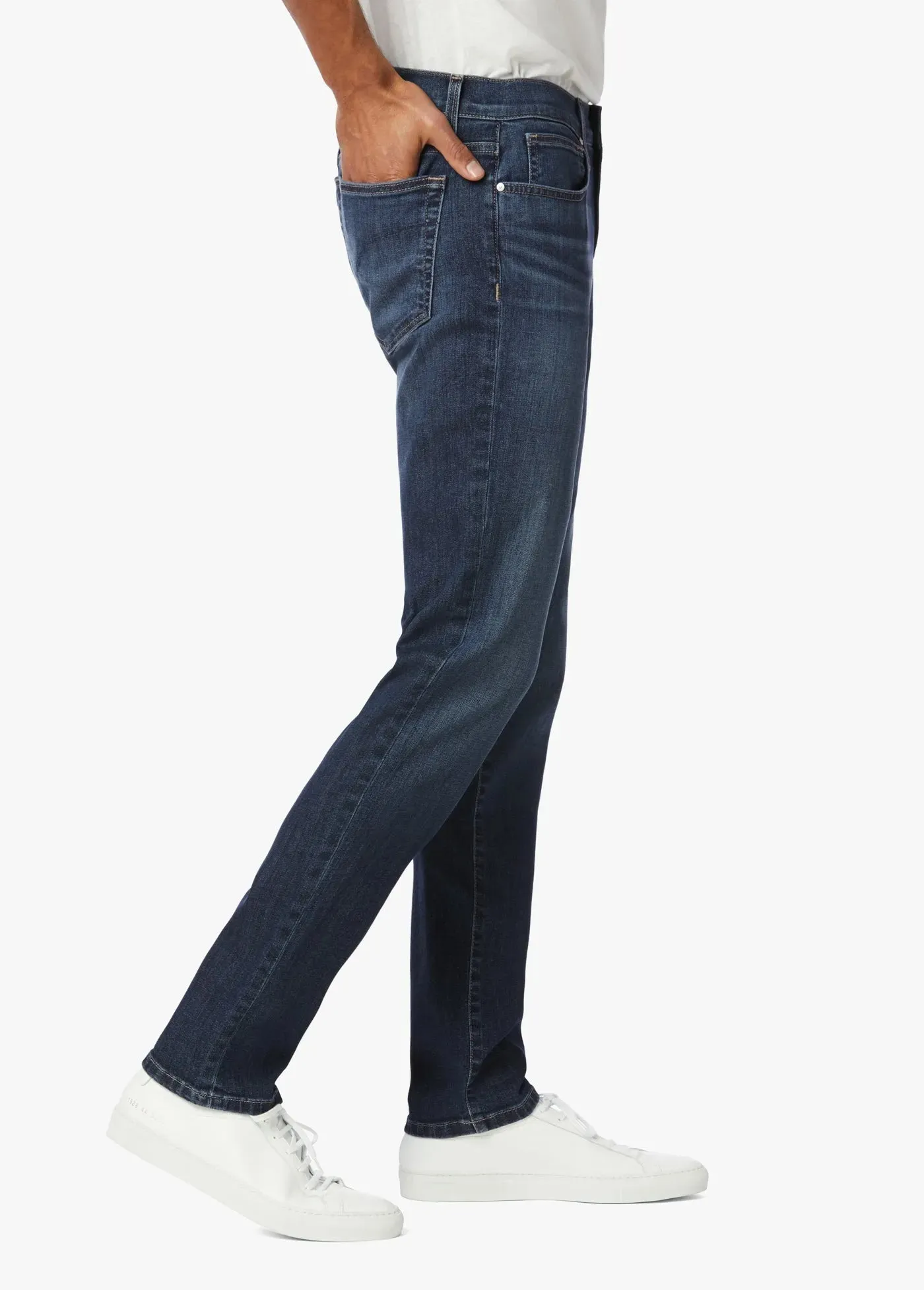 THE SLIM FIT