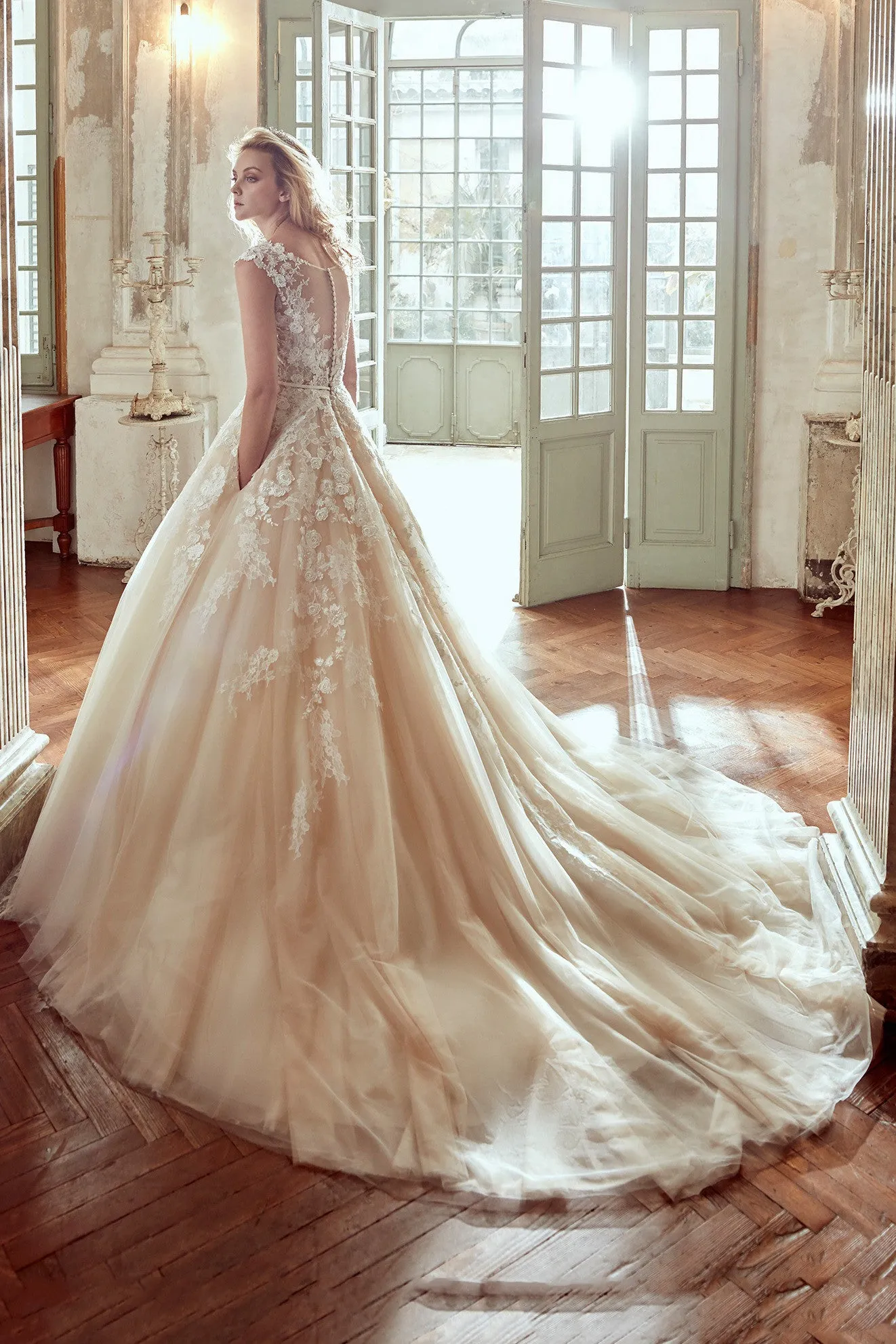 V-Neck A-Line Wedding Dress With Floral Lace Appliques and Pleated Tulle Skirt-MK_701464