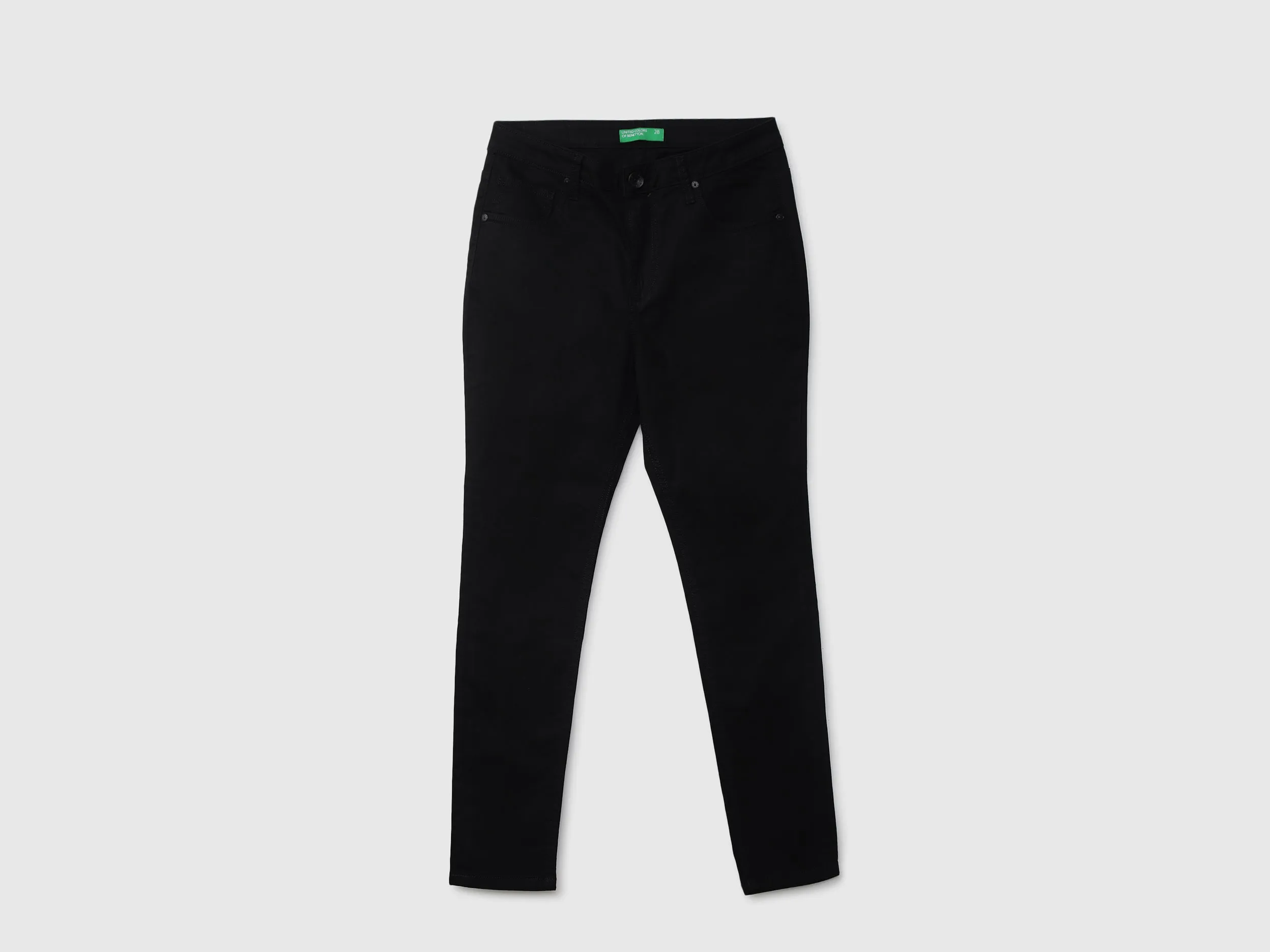 Women Solid Skinny Fit Jeans