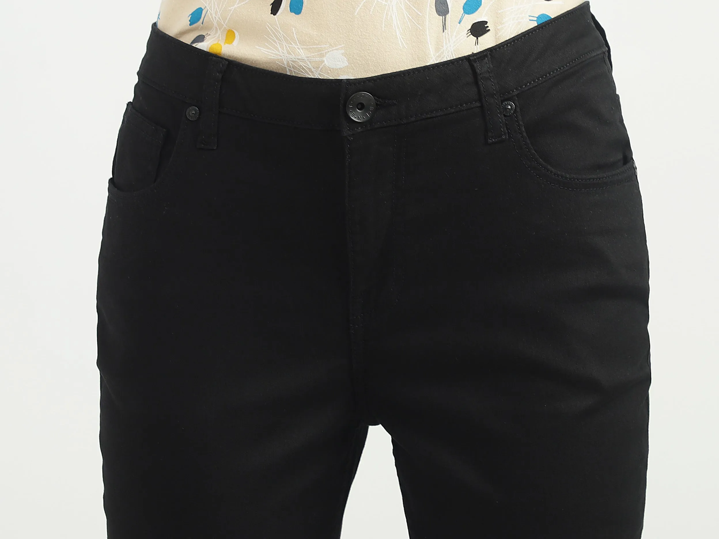 Women Solid Skinny Fit Jeans
