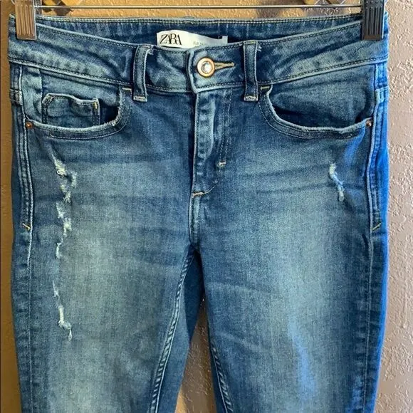 Zara Skinny Distressed Jeans Size 2
